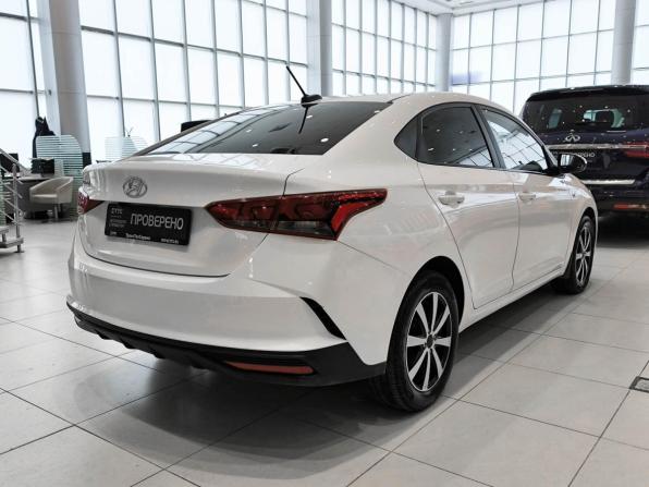 Hyundai Solaris II Рестайлинг с пробегом 2021 года, цена 995 000 рублей, 186264 км, седан, Автокод Объявления
