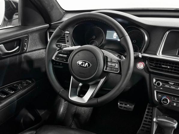 Kia Optima IV Рестайлинг с пробегом 2018 года, цена 1 440 000 рублей, 180654 км, седан, Автокод Объявления
