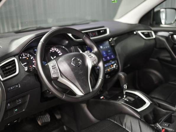 Nissan Qashqai II с пробегом 2015 года, цена 1 409 000 рублей, 215242 км, внедорожник, Автокод Объявления