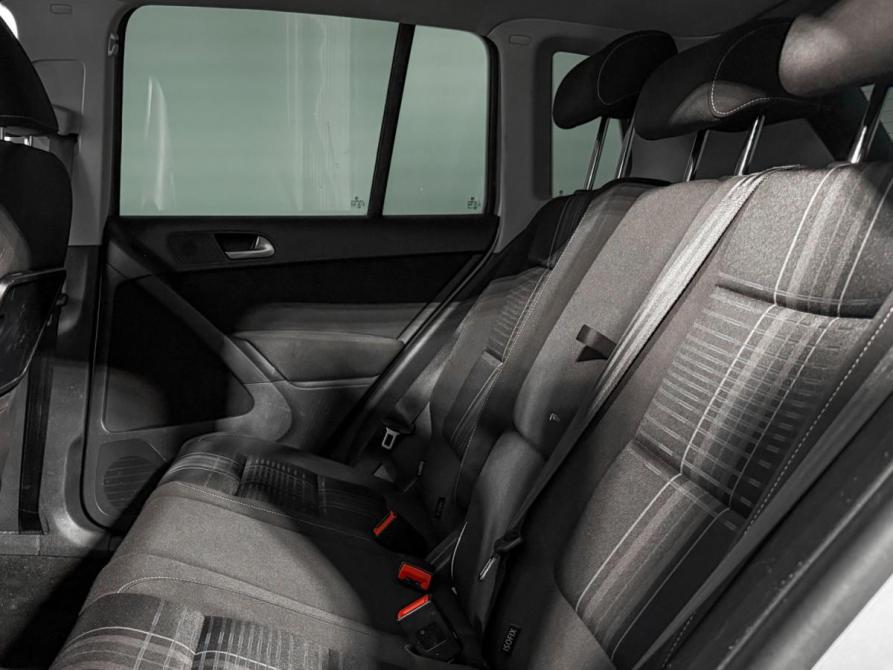Volkswagen Tiguan I Рестайлинг Санкт-Петербург  - изображение 12