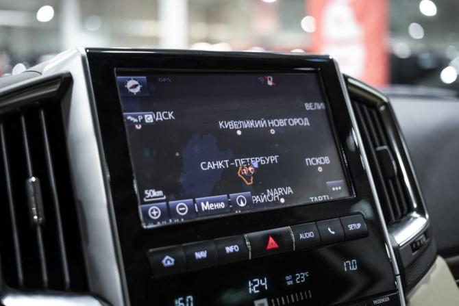 Toyota Land Cruiser 200 Series Рестайлинг 2 с пробегом 2015 года, цена 4 657 436 рублей, 301456 км, внедорожник, Автокод Объявления