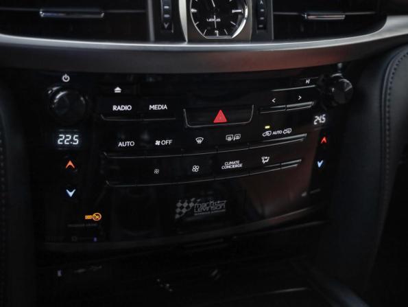 Lexus LX III Рестайлинг 2 с пробегом 2019 года, цена 7 599 000 рублей, 121321 км, внедорожник, Автокод Объявления