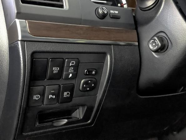 Toyota Land Cruiser 200 Series Рестайлинг 2 с пробегом 2020 года, цена 8 350 000 рублей, 131306 км, внедорожник, Автокод Объявления