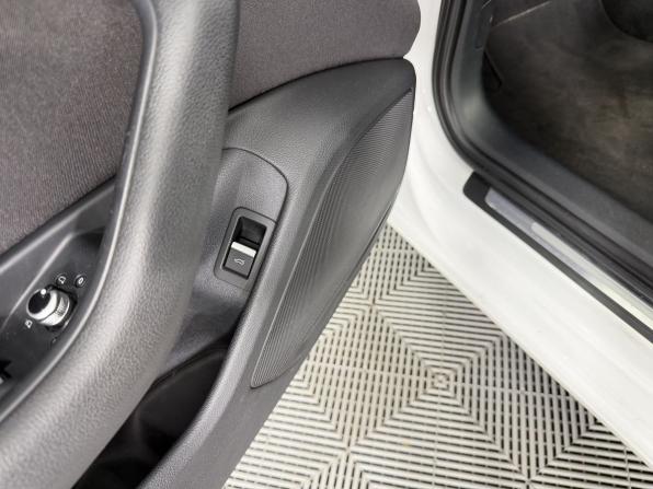 Audi A4 V (B9) с пробегом 2015 года, цена 2 125 000 рублей, 180000 км, седан, Автокод Объявления