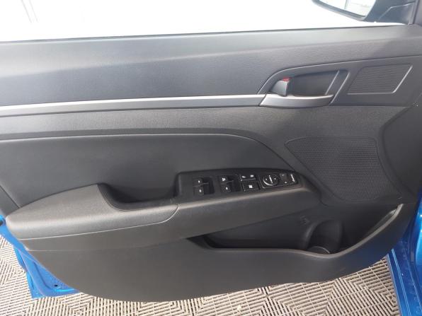 Hyundai Elantra VI (AD) с пробегом 2016 года, цена 1 450 000 рублей, 107410 км, седан, Автокод Объявления