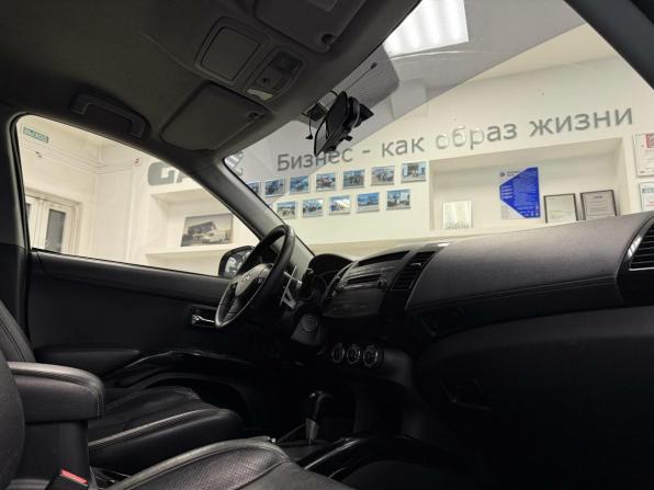 Mitsubishi Outlander II Рестайлинг с пробегом 2010 года, цена 1 230 000 рублей, 244280 км, внедорожник, Автокод Объявления