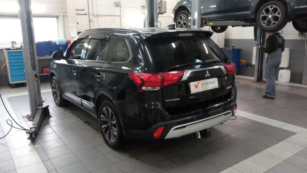 Mitsubishi Outlander III Рестайлинг 3 Санкт-Петербург  - изображение 4