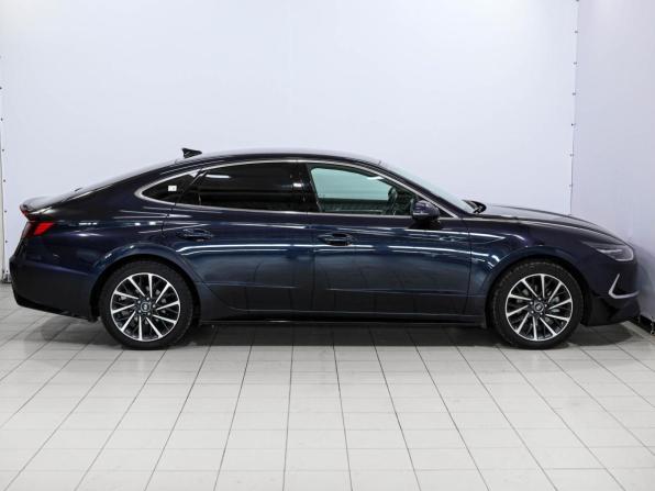 Hyundai Sonata VIII (DN8) с пробегом 2020 года, цена 2 799 000 рублей, 93677 км, седан, Автокод Объявления