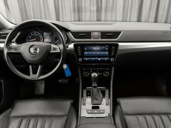 Skoda Superb III с пробегом 2018 года, цена 2 195 000 рублей, 99536 км, лифтбек, Автокод Объявления
