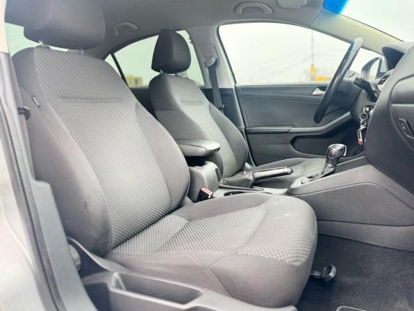 Volkswagen Jetta VI Рестайлинг с пробегом 2014 года, цена 899 000 рублей, 258550 км, седан, Автокод Объявления