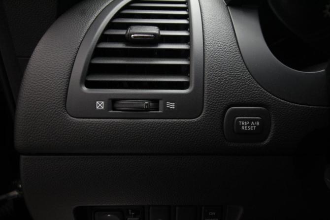 Infiniti QX70 с пробегом 2014 года, цена 2 800 000 рублей, 77829 км, внедорожник, Автокод Объявления