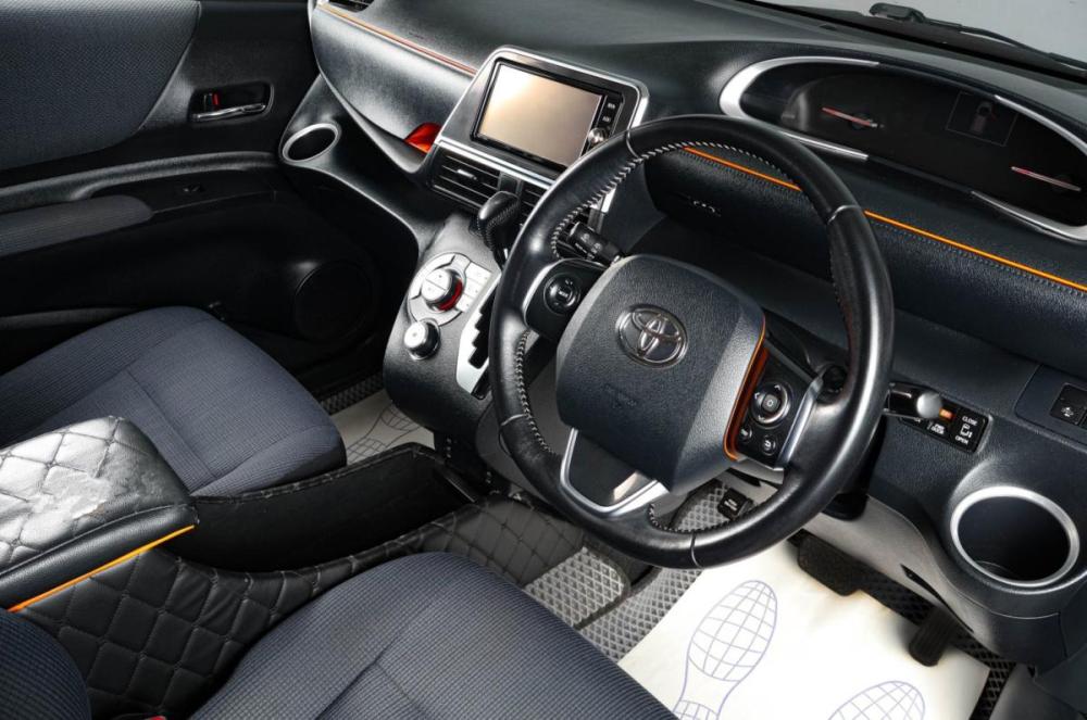 Toyota Sienta II Тюмень  - изображение 8