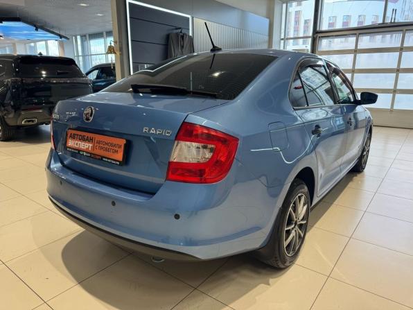 Skoda Rapid I с пробегом 2017 года, цена 979 000 рублей, 173531 км, лифтбек, Автокод Объявления