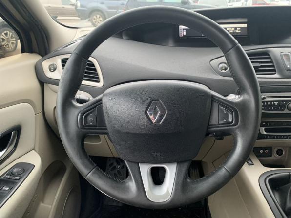 Renault Scenic III с пробегом 2010 года, цена 799 000 рублей, 254625 км, компактвэн, Автокод Объявления