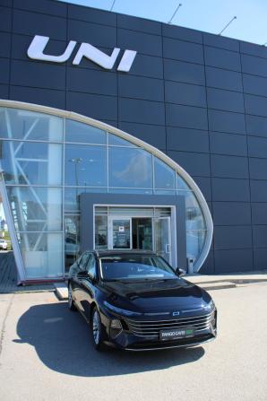 Bestune B70 I Рестайлинг с пробегом 2024 года, цена 2 250 000 рублей, 93 км, хэтчбек, Автокод Объявления