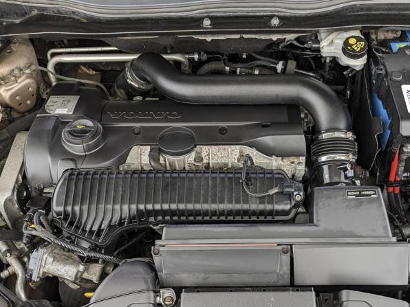 Volvo V40 Cross Country I с пробегом 2013 года, цена 1 490 000 рублей, 117941 км, хэтчбек, Автокод Объявления