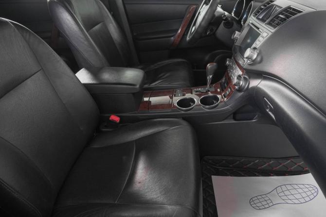 Toyota Highlander II (XU40) Рестайлинг с пробегом 2013 года, цена 2 299 000 рублей, 240000 км, внедорожник, Автокод Объявления