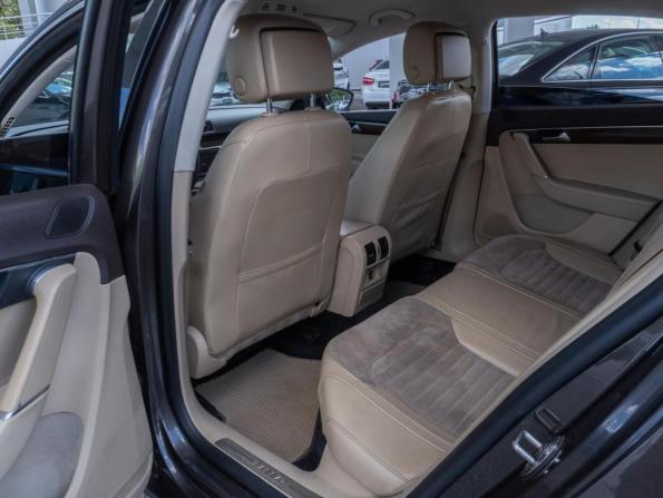 Volkswagen Passat B7 с пробегом 2012 года, цена 940 000 рублей, 282585 км, седан, Автокод Объявления