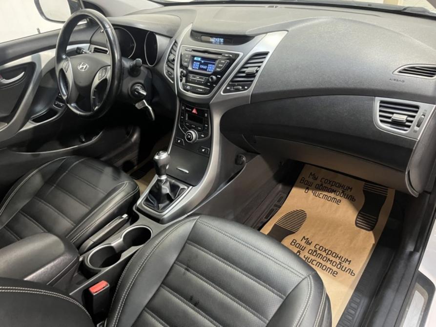 Hyundai Elantra V (MD) Рестайлинг Курск  - изображение 5