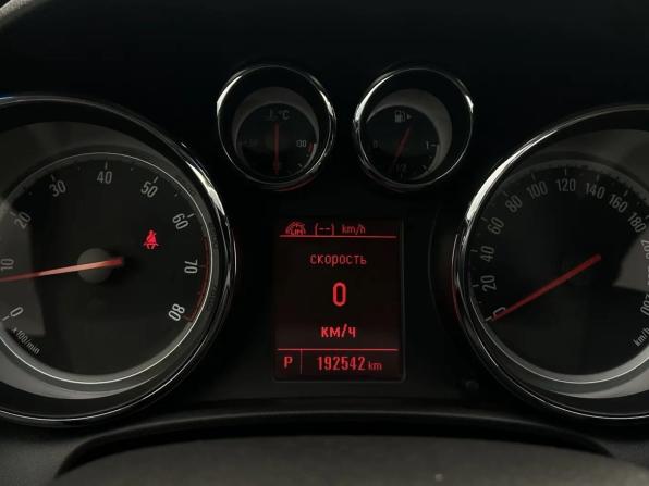 Opel Astra J Рестайлинг с пробегом 2013 года, цена 820 000 рублей, 192542 км, хэтчбек, Автокод Объявления