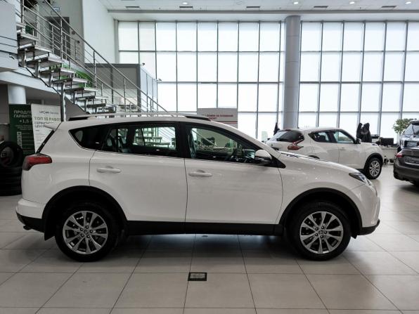 Toyota RAV4 IV (XA40) Рестайлинг с пробегом 2015 года, цена 2 499 000 рублей, 107518 км, внедорожник, Автокод Объявления
