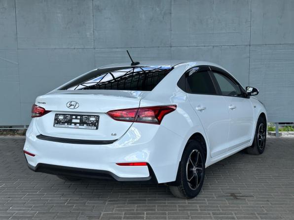Hyundai Solaris II с пробегом 2019 года, цена 1 370 000 рублей, 92216 км, седан, Автокод Объявления