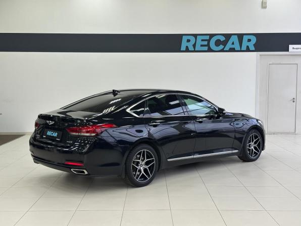 Hyundai Genesis II с пробегом 2016 года, цена 1 655 000 рублей, 194263 км, седан, Автокод Объявления