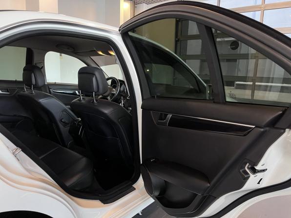 Mercedes-Benz C-Класс III (W204) Рестайлинг с пробегом 2011 года, цена 1 500 000 рублей, 142550 км, седан, Автокод Объявления