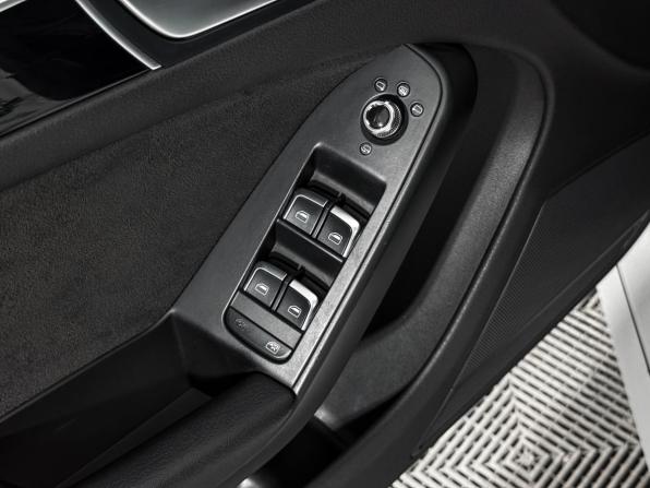 Audi S5 I (8T) Рестайлинг с пробегом 2012 года, цена 1 790 000 рублей, 156060 км, лифтбек, Автокод Объявления