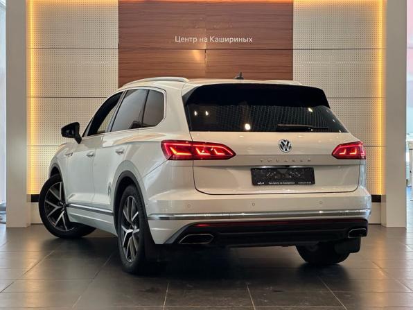 Volkswagen Touareg III с пробегом 2019 года, цена 5 499 000 рублей, 39116 км, внедорожник, Автокод Объявления