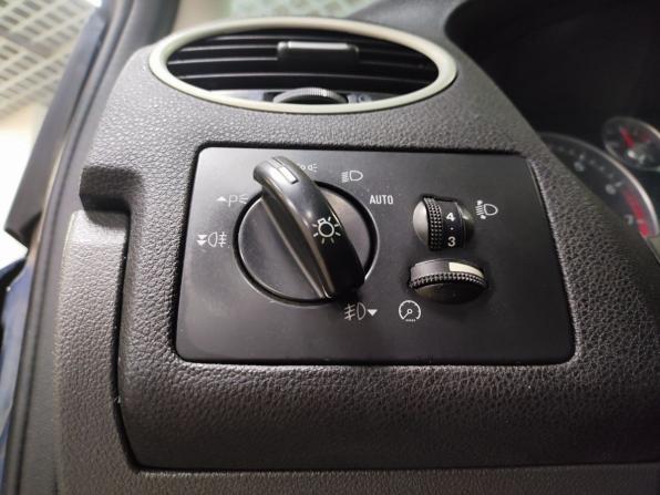 Ford Focus II с пробегом 2007 года, цена 389 000 рублей, 291462 км, седан, Автокод Объявления