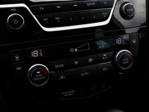 Nissan Qashqai II с пробегом 2017 года, цена 1 459 000 рублей, 142700 км, внедорожник, Автокод Объявления