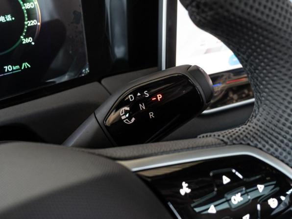 Volkswagen Tiguan III (China Market) с пробегом 2026 года, цена 4 800 000 рублей, 38 км, внедорожник, Автокод Объявления