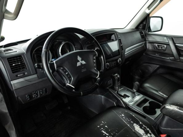 Mitsubishi Pajero IV с пробегом 2011 года, цена 1 404 777 рублей, 299207 км, внедорожник, Автокод Объявления