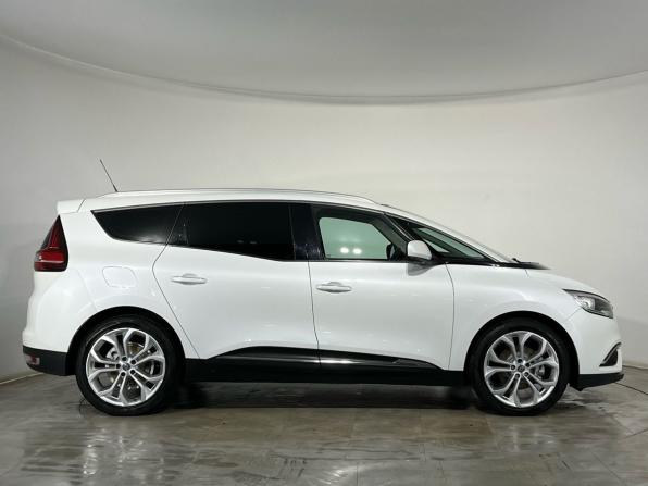 Renault Scenic IV с пробегом 2017 года, цена 1 499 000 рублей, 151575 км, компактвэн, Автокод Объявления