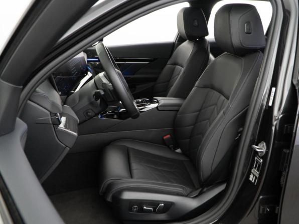 BMW 5 серии VIII (G60/G61/G68) с пробегом 2023 года, цена 6 515 046 рублей, 29926 км, седан, Автокод Объявления