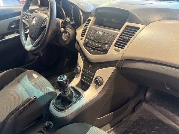 Chevrolet Cruze I с пробегом 2011 года, цена 599 000 рублей, 208000 км, седан, Автокод Объявления