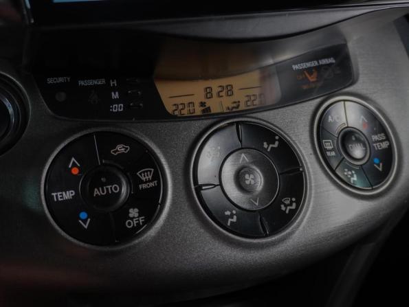 Toyota RAV4 III (XA30) с пробегом 2010 года, цена 1 329 000 рублей, 243144 км, внедорожник, Автокод Объявления