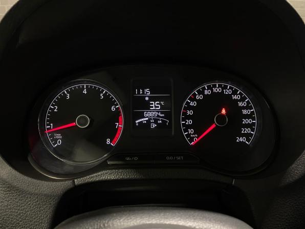 Volkswagen Polo V Рестайлинг с пробегом 2019 года, цена 1 399 000 рублей, 68894 км, седан, Автокод Объявления