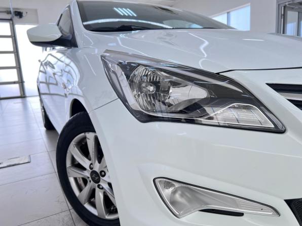 Hyundai Solaris I Рестайлинг с пробегом 2015 года, цена 1 090 000 рублей, 97970 км, хэтчбек, Автокод Объявления
