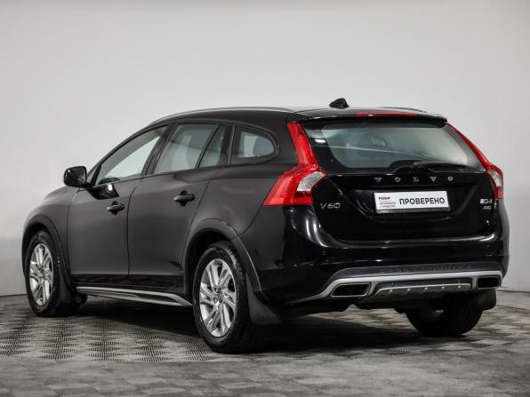 Volvo V60 Cross Country I с пробегом 2015 года, цена 1 949 000 рублей, 197115 км, универсал, Автокод Объявления