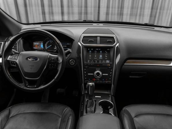 Ford Explorer V Рестайлинг 2 с пробегом 2019 года, цена 3 340 000 рублей, 124326 км, внедорожник, Автокод Объявления