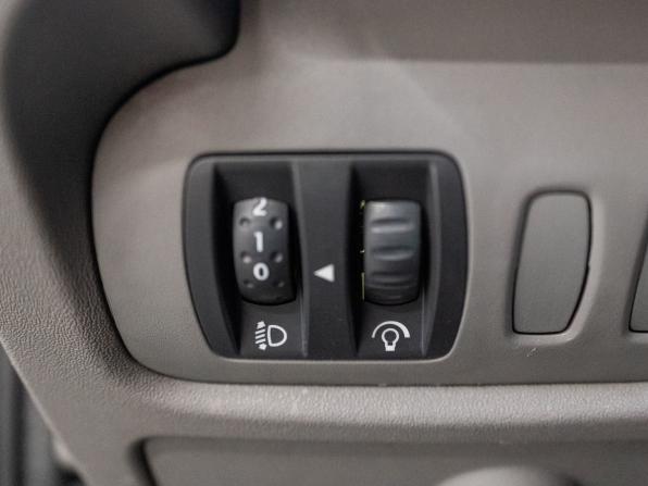 Renault Scenic II Рестайлинг с пробегом 2008 года, цена 599 000 рублей, 265883 км, компактвэн, Автокод Объявления