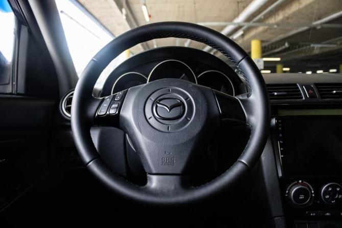 Mazda 3 I (BK) Рестайлинг с пробегом 2008 года, цена 575 000 рублей, 180346 км, седан, Автокод Объявления