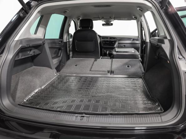 Volkswagen Tiguan II с пробегом 2019 года, цена 2 499 000 рублей, 95672 км, внедорожник, Автокод Объявления