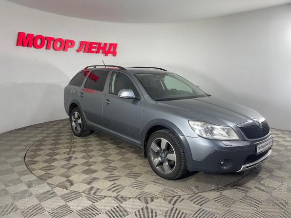 Skoda Octavia II (A5) Рестайлинг с пробегом 2013 года, цена 1 120 000 рублей, 211111 км, универсал, Автокод Объявления