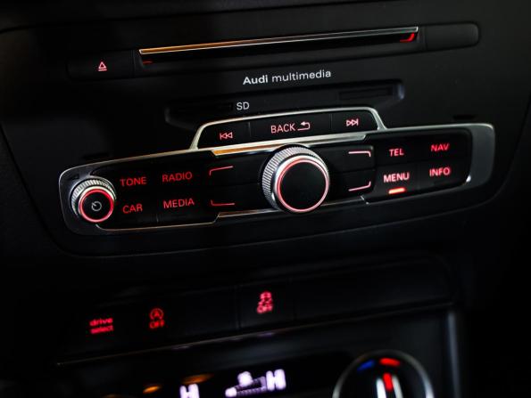Audi Q3 I (8U) Рестайлинг с пробегом 2018 года, цена 2 799 000 рублей, 76321 км, внедорожник, Автокод Объявления