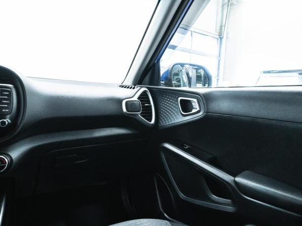 Kia Soul III Рестайлинг с пробегом 2022 года, цена 1 799 000 рублей, 99356 км, хэтчбек, Автокод Объявления