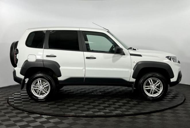 Lada (ВАЗ) Niva Travel I с пробегом 2023 года, цена 1 175 000 рублей, 22532 км, внедорожник, Автокод Объявления
