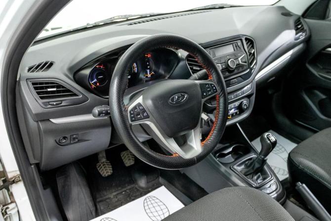 Lada (ВАЗ) Vesta I с пробегом 2018 года, цена 914 000 рублей, 57383 км, седан, Автокод Объявления